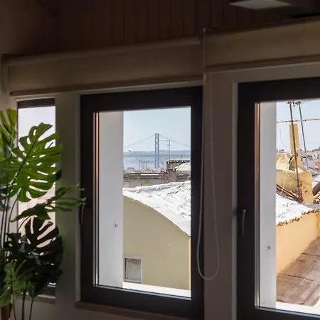 Amazing Tailor Made Penthouse With A View Apartment Lisbon Exterior photo